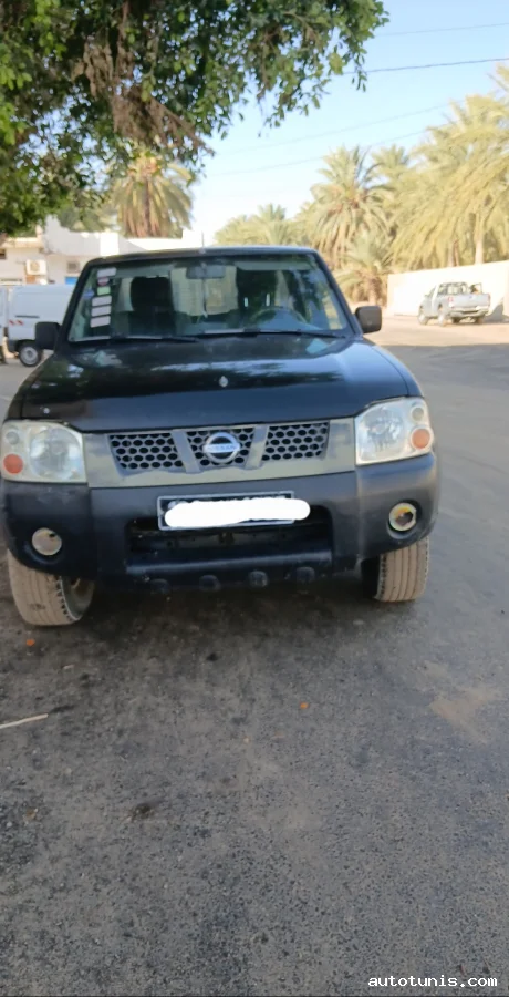 Nissan d22
